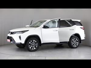 Toyota Fortuner 2.4GD-6 auto - Image 12