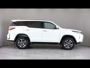 Toyota Fortuner 2.4GD-6 auto - Image 3