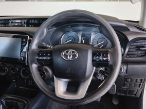Toyota Hilux 2.4GD-6 single cab 4x4 Raider manual - Image 8