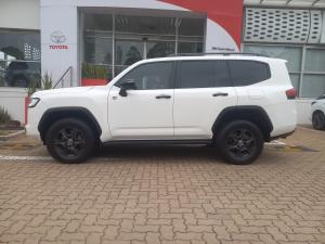 Toyota Land Cruiser 300 3.3D GR-Sport - Image 20