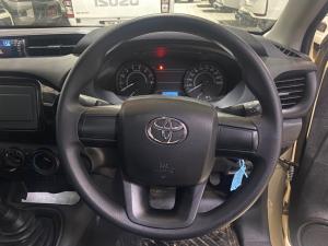 Toyota Hilux 2.0 VvtiP/U Single Cab - Image 8