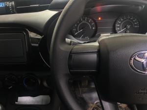 Toyota Hilux 2.0 VvtiP/U Single Cab - Image 9