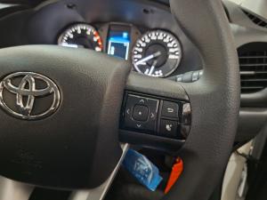 Toyota Hilux 2.4 GD-6 Raider 4X4 automaticD/C - Image 10