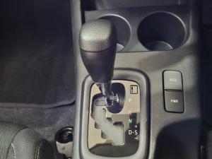 Toyota Hilux 2.4 GD-6 Raider 4X4 automaticD/C - Image 13