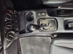 Toyota Hilux 2.8 GD-6 RB Raider automaticE/CAB - Image 12