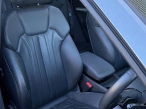 Audi Q5 2.0 TDI Quattro Stronic Sport - Image 8