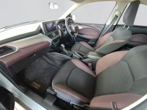 Toyota Starlet Cross 1.5Xs automatic - Image 3