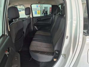 Isuzu KB 250 D-TEQ HO HI RiderD/C - Image 11