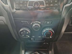 Isuzu KB 250 D-TEQ HO HI RiderD/C - Image 15