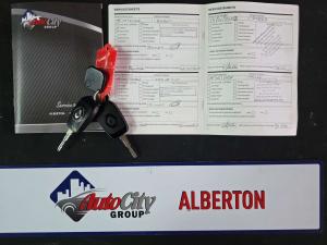 Renault Triber 1.0 Expression / Life - Image 17