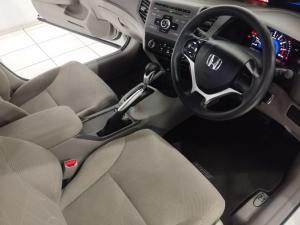 Honda Civic sedan 1.8 Comfort auto - Image 10