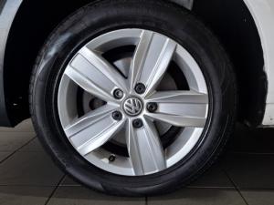 Volkswagen Caddy Maxi 2.0TDI crew bus - Image 13