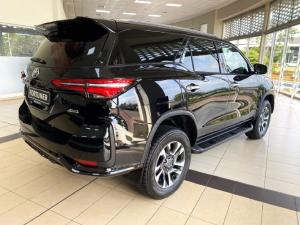 Toyota Fortuner 2.4GD-6 4x4 - Image 4