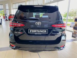 Toyota Fortuner 2.4GD-6 4x4 - Image 5