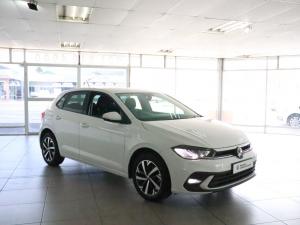 Volkswagen Polo hatch 1.0TSI Life auto - Image 31