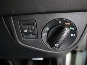 Volkswagen Polo hatch 1.0TSI Life auto - Image 40