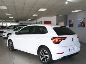 Volkswagen Polo hatch 1.0TSI Life auto - Image 8