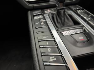 Porsche Macan S - Image 20
