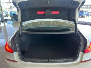 BMW 318i M Sport Launch Edition automatic - Image 21