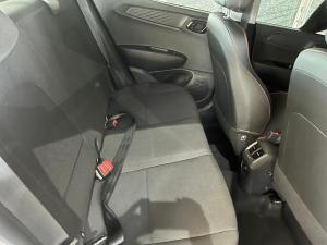 Hyundai Grand i10 1.0 Premium hatch - Image 8