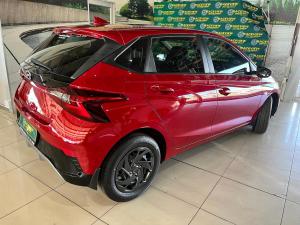 Hyundai i20 1.2 Premium - Image 4