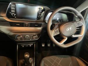 Hyundai i20 1.2 Premium - Image 9
