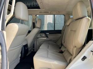 Mitsubishi Pajero 5-door 3.2DI-D GLS - Image 13