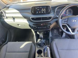 Hyundai Tucson 2.0 Premium - Image 11
