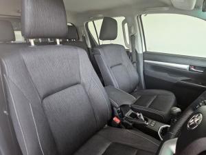 Toyota Hilux 2.8GD-6 double cab 4x4 Raider - Image 15