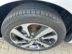 Toyota Yaris 1.5 Xs - Image 18