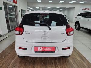 Toyota Vitz 1.0 XR manual - Image 5