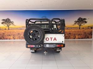 Toyota Land Cruiser 79 4.5D-4D V8 double cab LX - Image 5