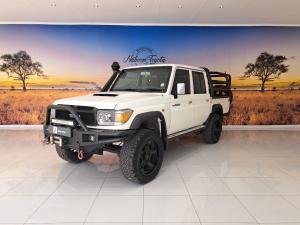 Toyota Land Cruiser 79 4.5D-4D V8 double cab LX - Image 8