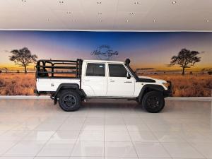 Toyota Land Cruiser 79 4.5D-4D V8 double cab LX - Image 3