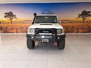 Toyota Land Cruiser 79 4.5D-4D V8 double cab LX - Image 4