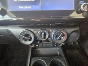 Toyota Hilux 2.8GD-6 Xtra cab Legend auto - Image 10
