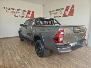 Toyota Hilux 2.8GD-6 Xtra cab Legend auto - Image 14