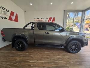 Toyota Hilux 2.8GD-6 Xtra cab Legend auto - Image 3