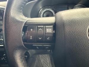 Toyota Hilux 2.8GD-6 double cab 4x4 Legend 50 auto - Image 9