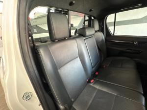 Toyota Hilux 2.8GD-6 double cab 4x4 Legend 50 auto - Image 15
