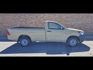Toyota Hilux 2.0 single cab S (aircon) - Image 3