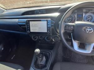 Toyota Hilux 2.4GD-6 single cab Raider manual - Image 7