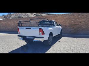 Toyota Hilux 2.4GD-6 single cab Raider manual - Image 2