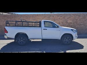 Toyota Hilux 2.4GD-6 single cab Raider manual - Image 4