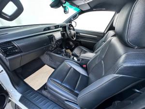 Toyota Hilux 2.4GD-6 double cab Raider manual - Image 7