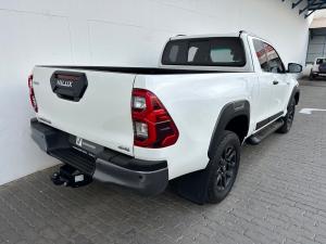 Toyota Hilux 2.4GD-6 double cab Raider manual - Image 2