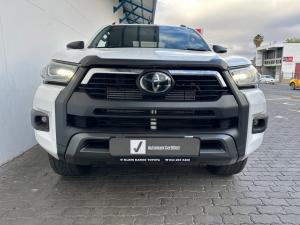 Toyota Hilux 2.4GD-6 double cab Raider manual - Image 4