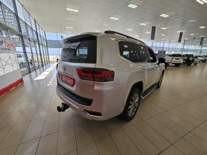 Toyota Land Cruiser 300 3.3D ZX - Image 2