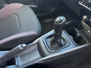 Toyota Starlet Cross 1.5 XR manual - Image 12