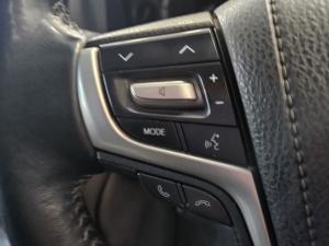 Toyota Land Cruiser 200 4.5D-4D V8 VX-R - Image 8